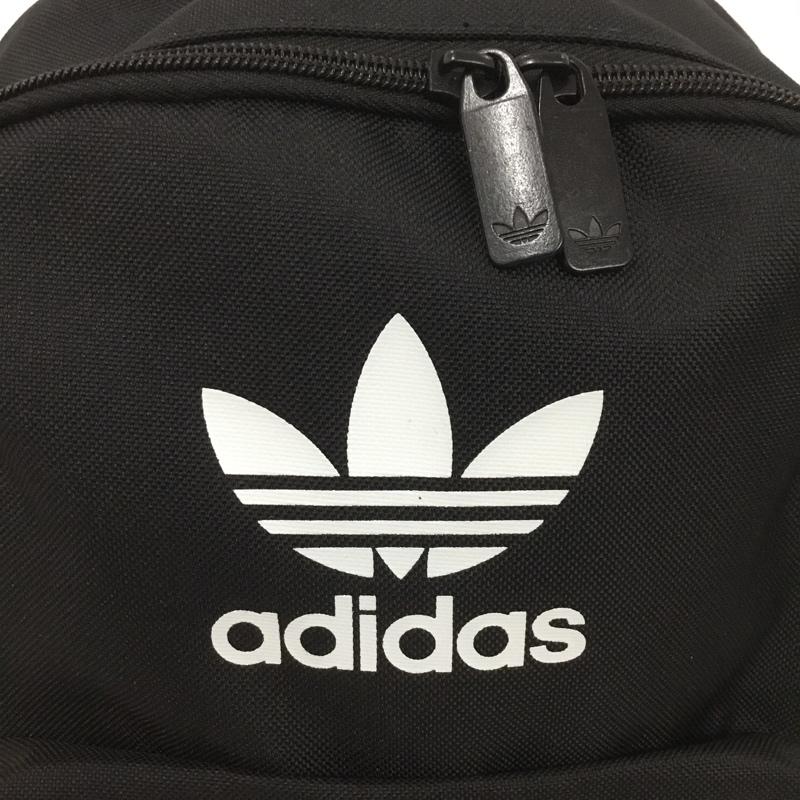 アディダス adidas リュックサック、デイパック リュックサック、デイバッグ H37065 アディカラークラシック バックパック SMALL ロゴ、文字 黒 / ブラック / レディース USED 古着 中古 10133824