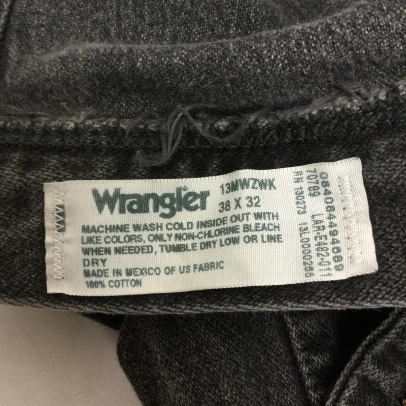 ラングラー Wrangler パンツ デニム、ジーンズ Wrangler BLACK Denim 13MWZWK 38インチ 無地 黒 / ブラック / black メンズ USED 古着 中古 50132443