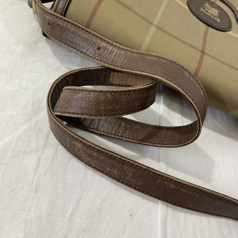 古着 USED ショルダーバッグ ショルダーバッグ burberrys ノバチェック ロゴパッチ ショルダーバッグ VINTAGE ユニセックス - ロゴ、文字 カーキオリーブ / カーキオリーブ / メンズ USED 古着 中古 50134318