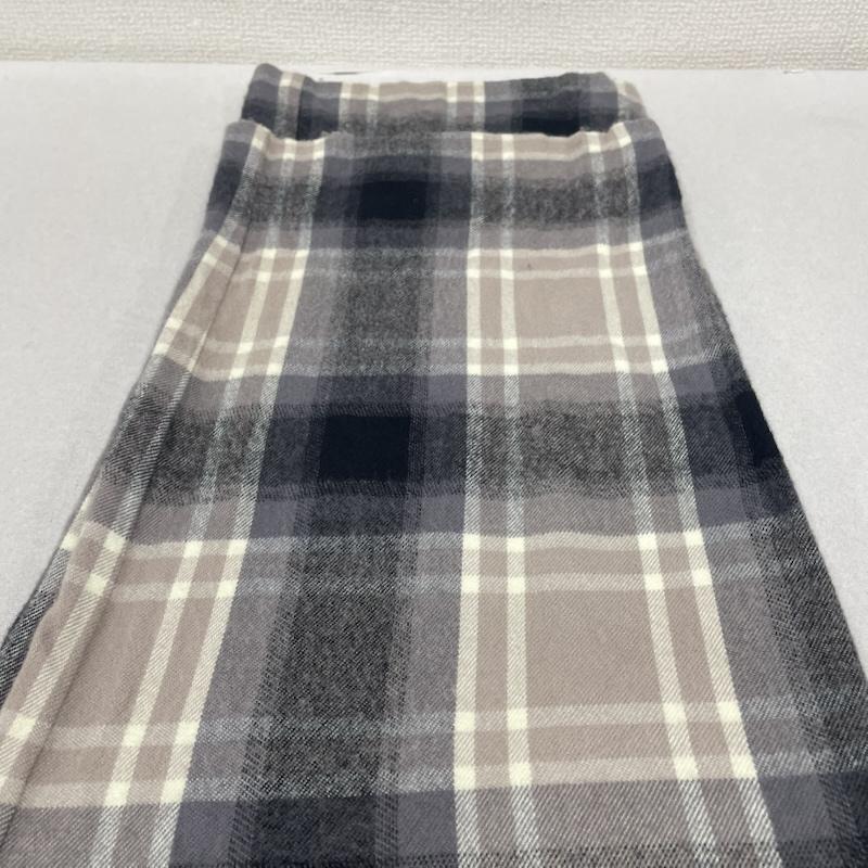 アンユーズド UNUSED パンツ ワークパンツ、ペインターパンツ 23AW Rayon check pants イージー カジュアルパンツ チェック柄 レーヨン100% ボタンフライ 3 チェック マルチカラー / マルチカラー / multicolor メンズ USED 古着 中古 50148754