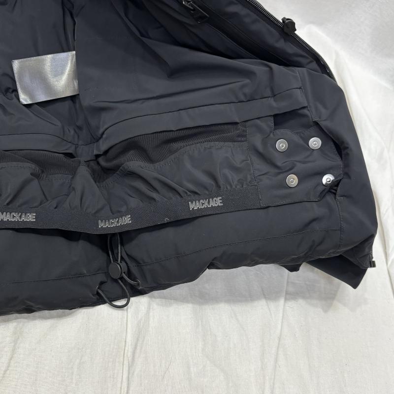 マッカージュ Mackage ジャケット、上着 ダウンジャケット ダウンジャケット ストレッチダウン MSAMUEL-SKI サミュエル 42 黒 / ブラック / black メンズ USED 古着 中古 50150018