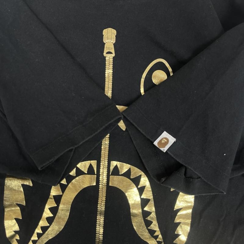 アベイシングエイプ A BATHING APE トップス トップス シャーク Tシャツ ゴールド プリント L 黒 / ブラック / black メンズ USED 古着 中古 50152241