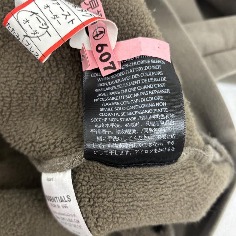 エッセンシャルズ ESSENTIALS トップス トップス パーカー フィアオブゴッド FEAR OF GOD 24AW HEAVY WEIGHT SWEAT HOODIE カーキd MILITARY S メンズ USED 古着 中古 50152964