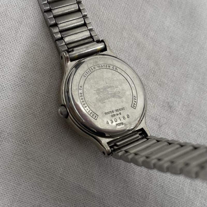 バーバリー BURBERRY 腕時計 アナログ(手巻き) 腕時計 ウォッチ クォーツ ロゴ ステンレス 6031-G03626 ローマンインデックス コンビ - 無地 銀 / シルバー / silver color X 金 / ゴールド / gold color レディース USED 古着 中古 50153361