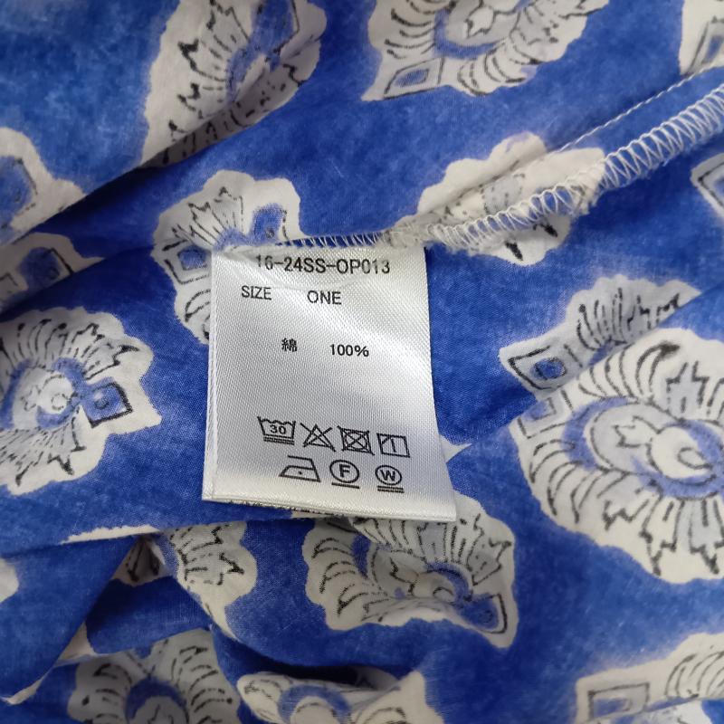 古着 USED ワンピース ロングスカート aguni パネルプリント ランタンスリーブワンピース オリエンタル柄 パフスリーブ blue - 総柄 白 / ホワイト / white X 青 / ブルー / blue レディース USED 古着 中古 50159542