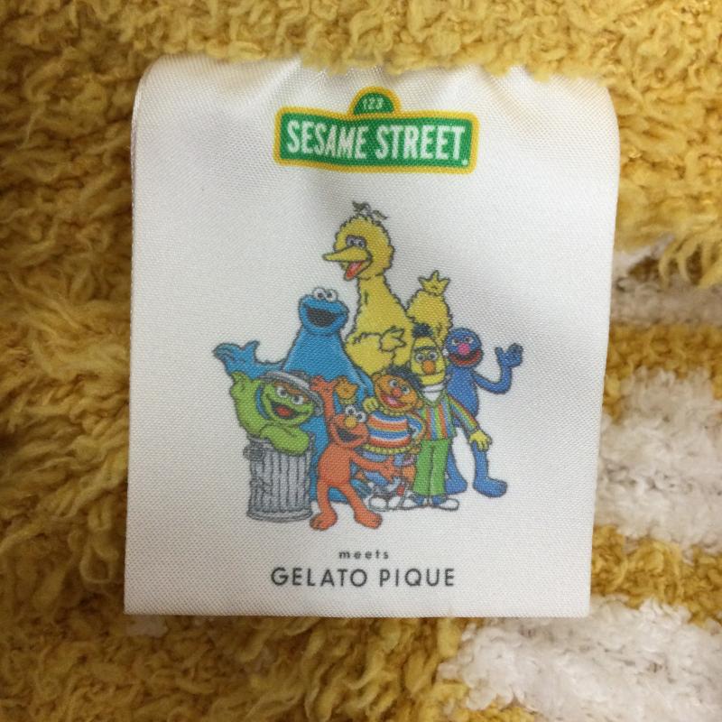ジェラートピケ gelato pique ワンピース ロングスカート gelato pique ジェラートピケ セサミストリートコラボ ビッグバード ワンピース FREE キャラクター 黄 / イエロー / yellow レディース USED 古着 中古 50159893