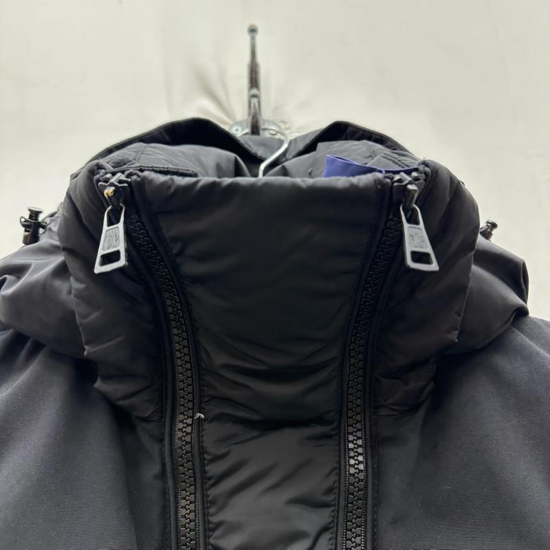 モンクレール MONCLER ジャケット、上着 ダウンジャケット LAVEDA ナイロン ダウン ジャケット E20914031985 0 黒 / ブラック / black メンズ USED 古着 中古 50160230