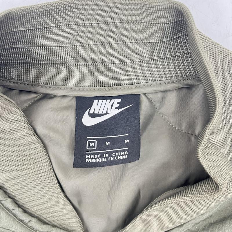ナイキ NIKE ジャケット、上着 ジャケット、ブレザー ダブル スウッシュ キルテッド ジャケット DM1247-380 M ワンポイント カーキ / カーキ / khaki メンズ USED 古着 中古 50160259