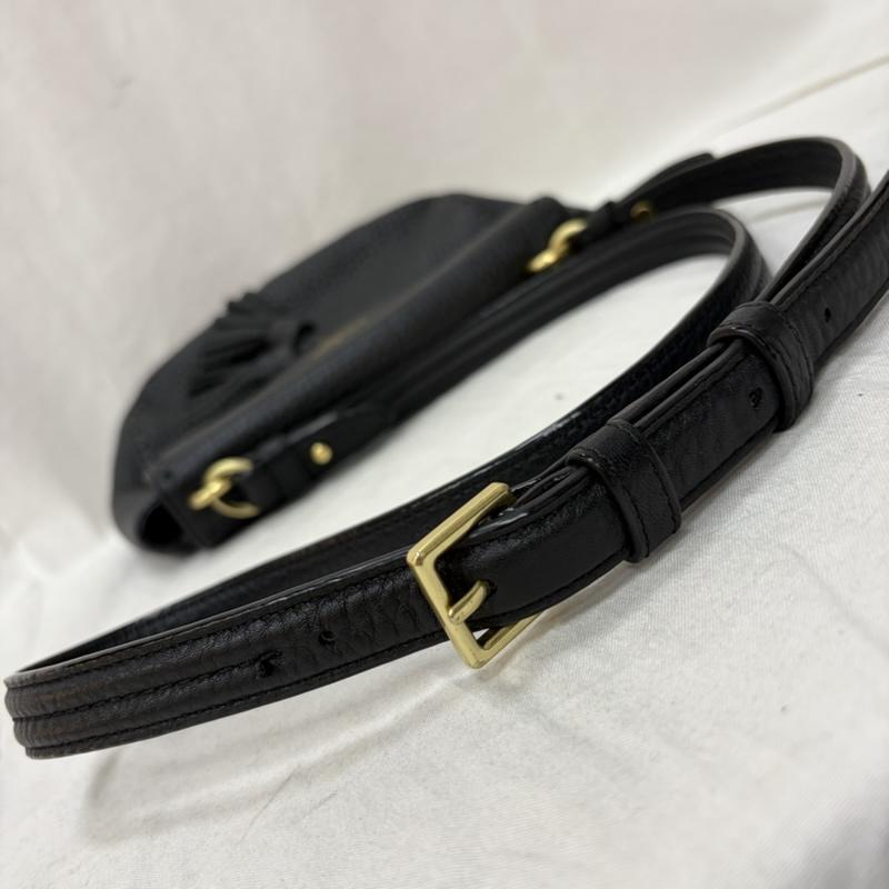 ケイトスペード Kate Spade ショルダーバッグ ショルダーバッグ James Street Shaylee タッセルショルダーバッグ 型押しデザイン black - ロゴ、文字 黒 / ブラック / black レディース USED 古着 中古 50160671