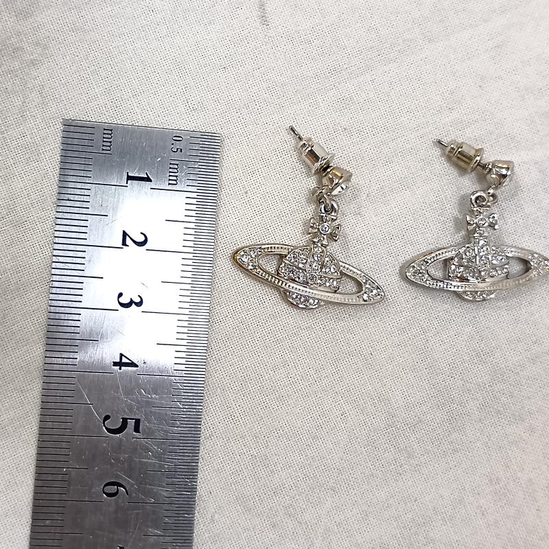 ヴィヴィアンウエストウッド Vivienne Westwood アクセサリー ピアス MINI BAS RELIEF DROP EARRINGS シルバー - 銀 / シルバー / silver color レディース USED 古着 中古 50160742