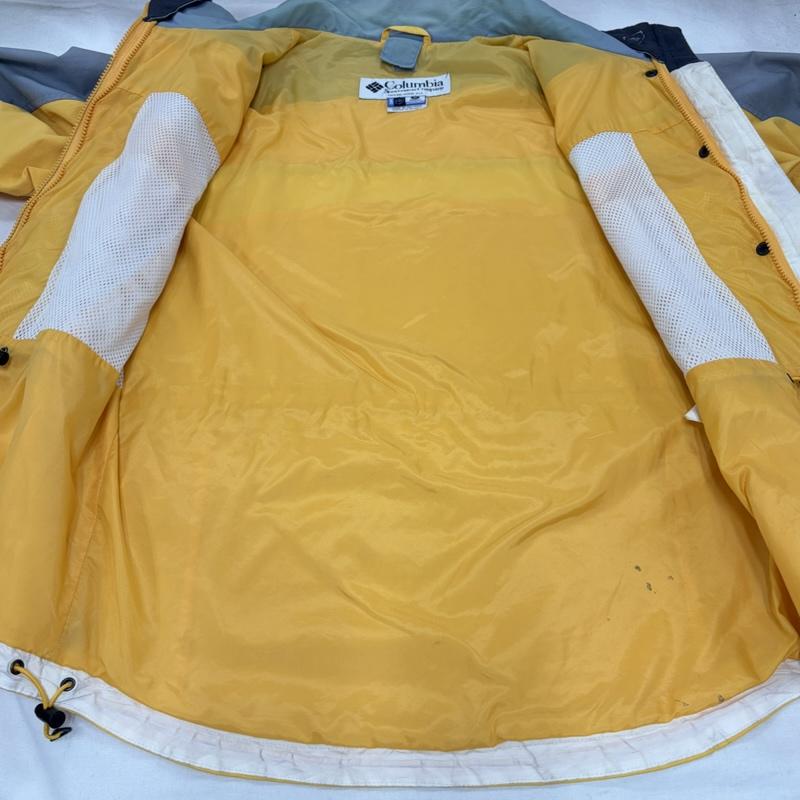 コロンビア Columbia ジャケット、上着 ジャンパー、ブルゾン 00s ハイネック マウンテンパーカー ナイロンジャケット フルジップ ジップアップ M ワンポイント X ロゴ、文字 X 刺繍 黄 / イエロー / yellow X 灰 / グレー / gray メンズ USED 古着 中古 50161634