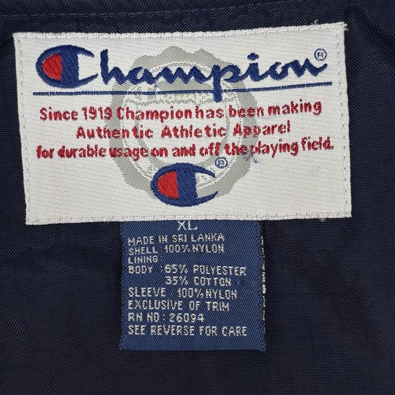 チャンピオン Champion トレーナー 長袖 ビッグサイズ ナイロン トレーナー WOLVES Vネック XL 緑 / グリーン / green メンズ USED 古着 中古 50163857