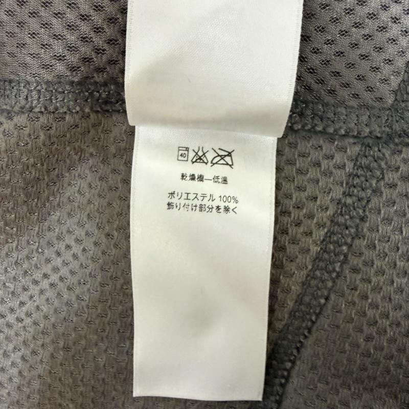 パタゴニア patagonia ジャケット、上着 ダウンベスト クラシックレトロXベスト ボアフリースベスト 23047 S グレー×レッド S ロゴ、文字 灰 / グレー / gray X 赤 / レッド / red メンズ USED 古着 中古 50163919