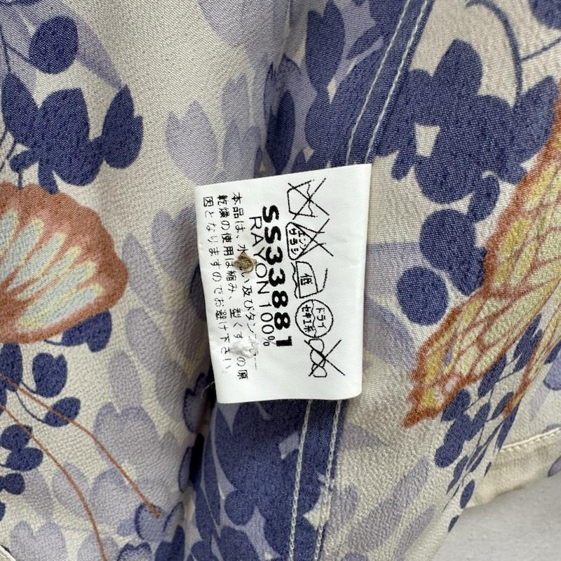 サンサーフ SUN SURF シャツ、ブラウス 半袖 2008 WISTERIA & BUTTERFLY 藤 蝶 総柄 アロハ シャツ SS33881 M 白 / ホワイト / white X 青 / ブルー / blue メンズ USED 古着 中古 50164986