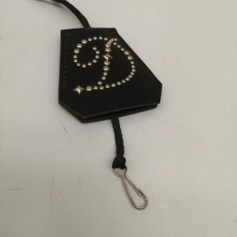 デンハム DENHAM アクセサリー ネックレス、ペンダント スタッズ レザー クロシェット キーケース 黒 / ブラック / black メンズ USED 古着 中古 50165731