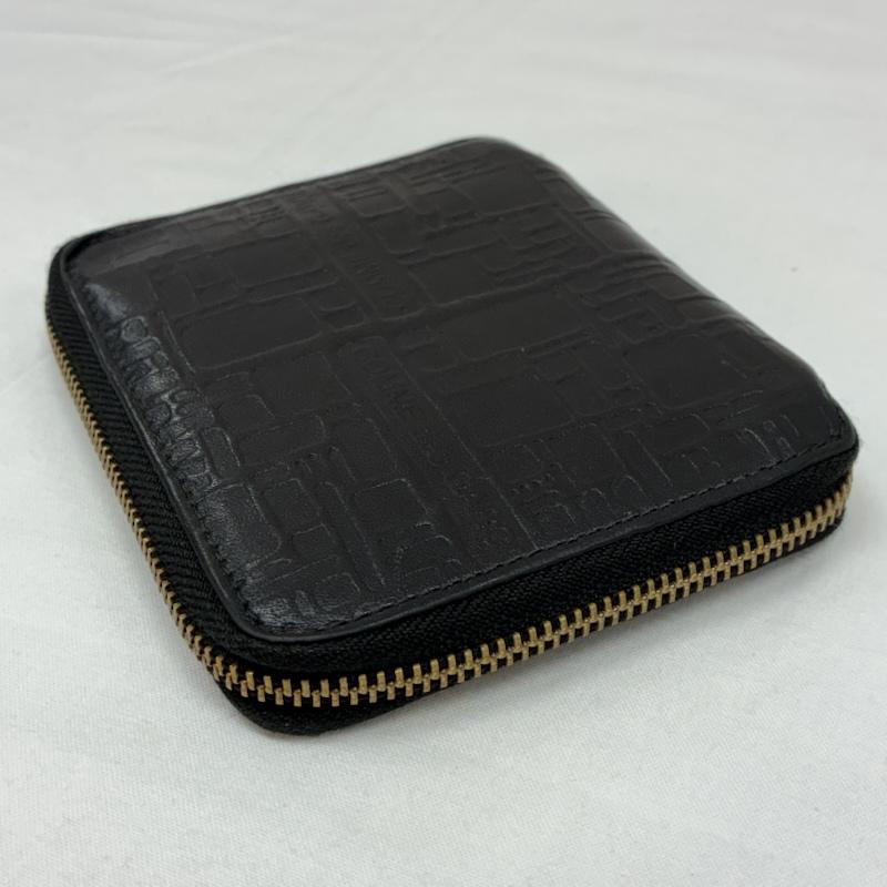 コムデギャルソン COMME des GARCONS 財布 コンパクト財布 SA2100EL EMBOSSED LOGO TYPE エンボス ロゴ 型押し ラウンドジップ 二つ折り レザー 財布 - メンズ USED 古着 中古 50165812
