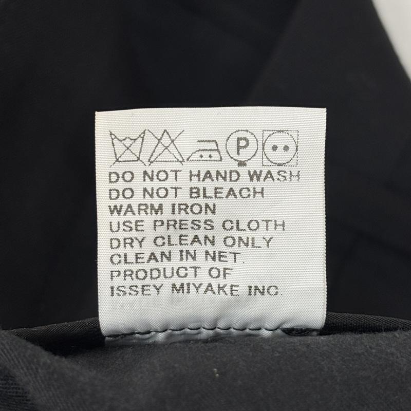 イッセイミヤケ ISSEY MIYAKE ボトムス ボトムス IM76-FF003 ウール ノータック スリム スラックス パンツ 1 黒 / ブラック / black メンズ USED 古着 中古 50165970
