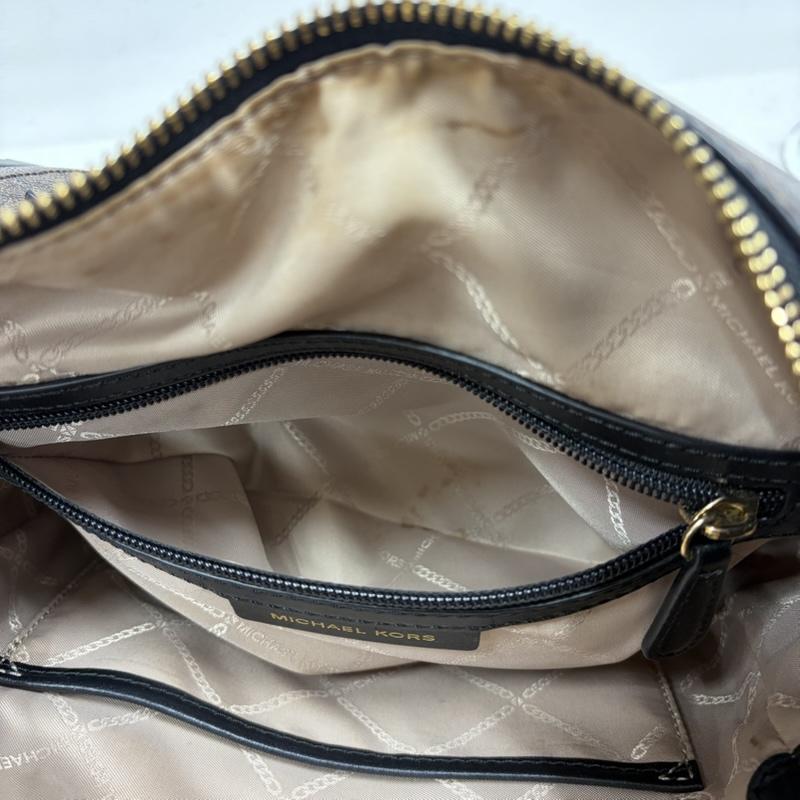 マイケルコース MICHAEL KORS ショルダーバッグ ショルダーバッグ CARINE カリーヌ 2WAY ショルダー バッグ シグネチャー MKロゴ レザー チャーム - ロゴ、文字 X 総柄 茶 / ブラウン / brown X 黒 / ブラック / black X 白 / ホワイト / white X 金 / ゴールド / gold color レディース USED 古着 中古 50166724