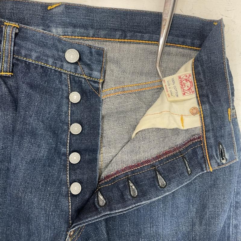 エヴィス EVISU パンツ デニム、ジーンズ 白カモメ lot.2001 No.3 セルビッチ デニム 32インチ インディゴ / インディゴ / Indigo メンズ USED 古着 中古 50167519