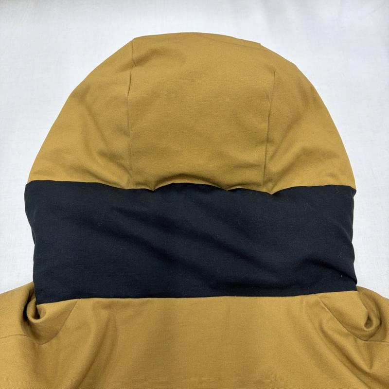 ファーストダウン FIRST DOWN ジャケット、上着 ダウンジャケット Orange FREAK S STORE トリプルコラボ 難燃 ダウンジャケット FIRE PROOF ファイヤープルーフ M ワンポイント X ロゴ、文字 X 刺繍 ベージュ / ベージュ / beige X キャメル / キャメル / X 黒 / ブラック / black メンズ USED 古着 中古 50168938