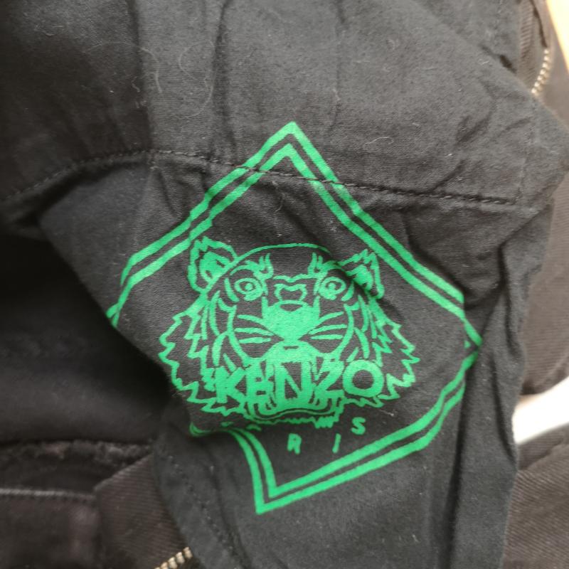 ケンゾー KENZO パンツ デニム、ジーンズ ペイント 加工 ロゴ プレート ジップフライ デニム パンツ 31インチ 黒 / ブラック / black メンズ USED 古着 中古 50169140