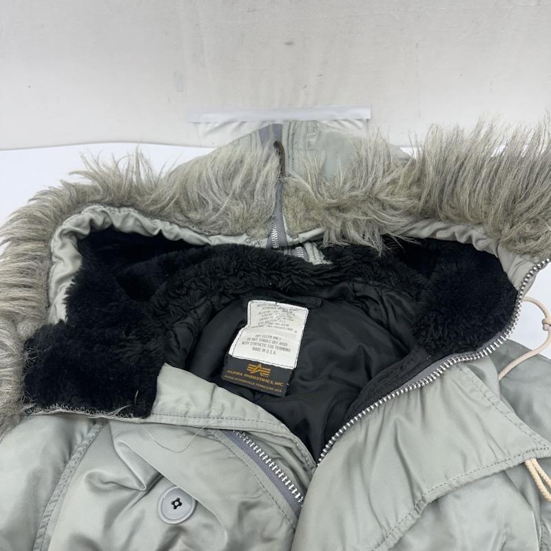 アルファ インダストリー Alpha Industries ジャケット、上着 フライトジャケット USA製 N-2B フード ファー フライト ジャケット 2323-37901 M 灰 / グレー / gray X 銀 / シルバー / silver color メンズ USED 古着 中古 50169455
