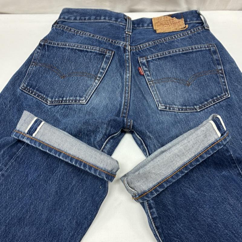 リーバイス Levi s パンツ デニム、ジーンズ 501 90s USA製 バレンシア ボタン裏555 赤耳 セルビッチ BIGE ヴィンテージ デニムパンツ 30インチ メンズ USED 古着 中古 50169804