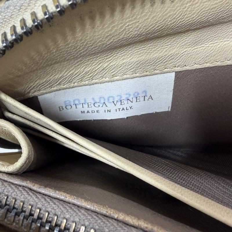 ボッテガヴェネタ BOTTEGA VENETA 財布 長財布 イントレチャート パイソン レザー ラウンドファスナー ウォレット 長財布 イタリア製 - ヘビ柄 ベージュ / ベージュ / beige X 茶 / ブラウン / brown レディース USED 古着 中古 50169870