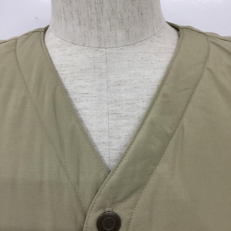 コロンビア Columbia ベスト ベスト 218 PM5626 MatherCrestVest 前ボタン カジュアルベスト M ロゴ、文字 ベージュ / ベージュ / メンズ USED 古着 中古 10109977