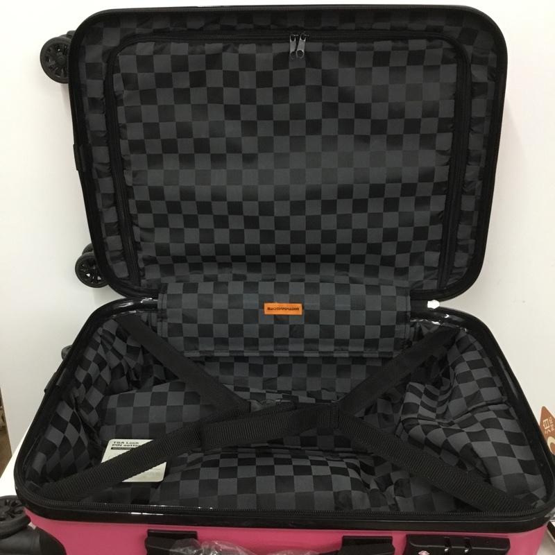 マキコーポレーション MAKI CORPORATION スーツケース、トランク スーツケース、トランク 5401-48 機内持込サイズ タグ付き キャリーケース 無地 桃 / ピンク / レディース USED 古着 中古 10131604