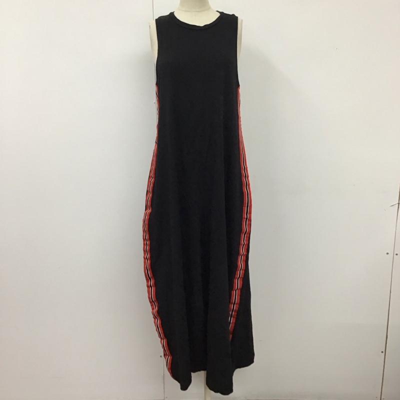 ザラ ZARA TRAFALUC ワンピース・ドレス・オールインワン ワンピース・ドレス・オールインワン ノースリーブ オールインワン カジュアルスウェット S ロゴ、文字 黒 / ブラック / レディース USED 古着 中古 10114490