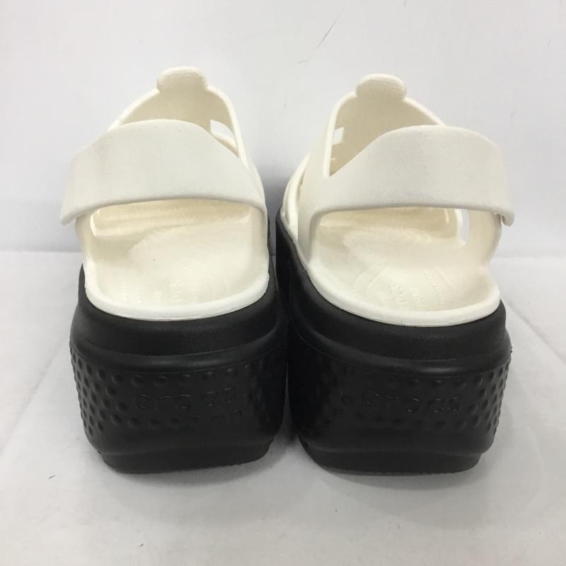 クロックス crocs サンダル サンダル ストンプ フィッシャーマンサンダル 厚底 M9 ロゴ、文字 白 / ホワイト / X 黒 / ブラック / メンズ USED 古着 中古 10137384