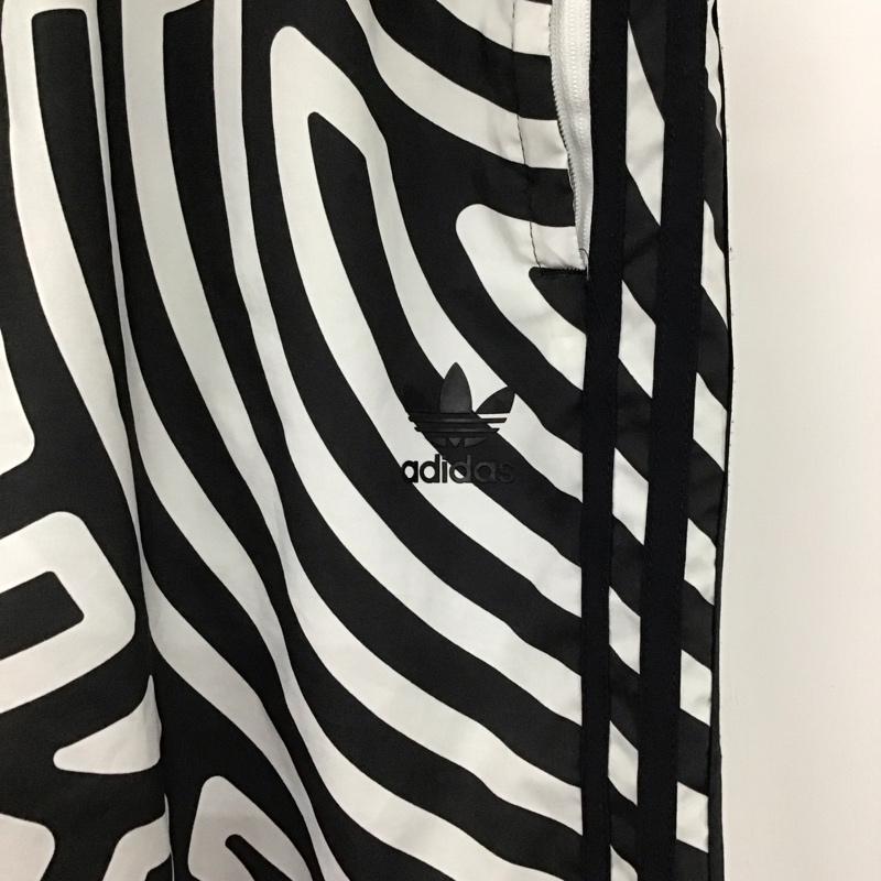 アディダス adidas パンツ ショートパンツ ショートパンツ ハーフパンツ カジュアルパンツ ヒョウ柄・レオパード柄 白 / ホワイト / X 黒 / ブラック /  メンズ USED 古着 中古 10123690