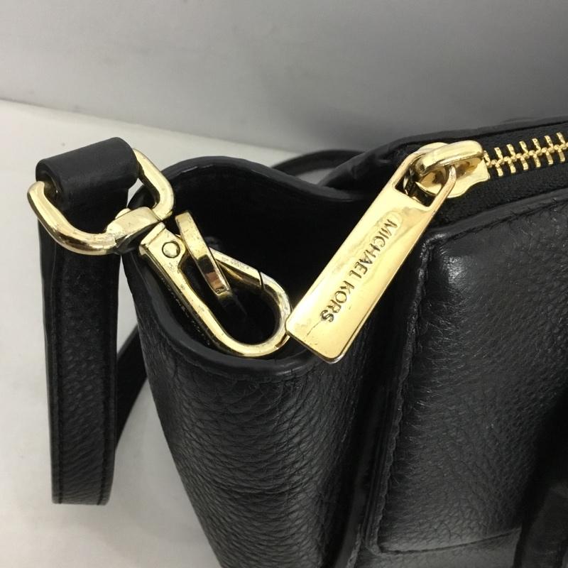 マイケルコース MICHAEL KORS ハンドバッグ ハンドバッグ ショルダーバッグ 2WAY ロゴ、文字 黒 / ブラック / X 金 / ゴールド / レディース USED 古着 中古 10128992