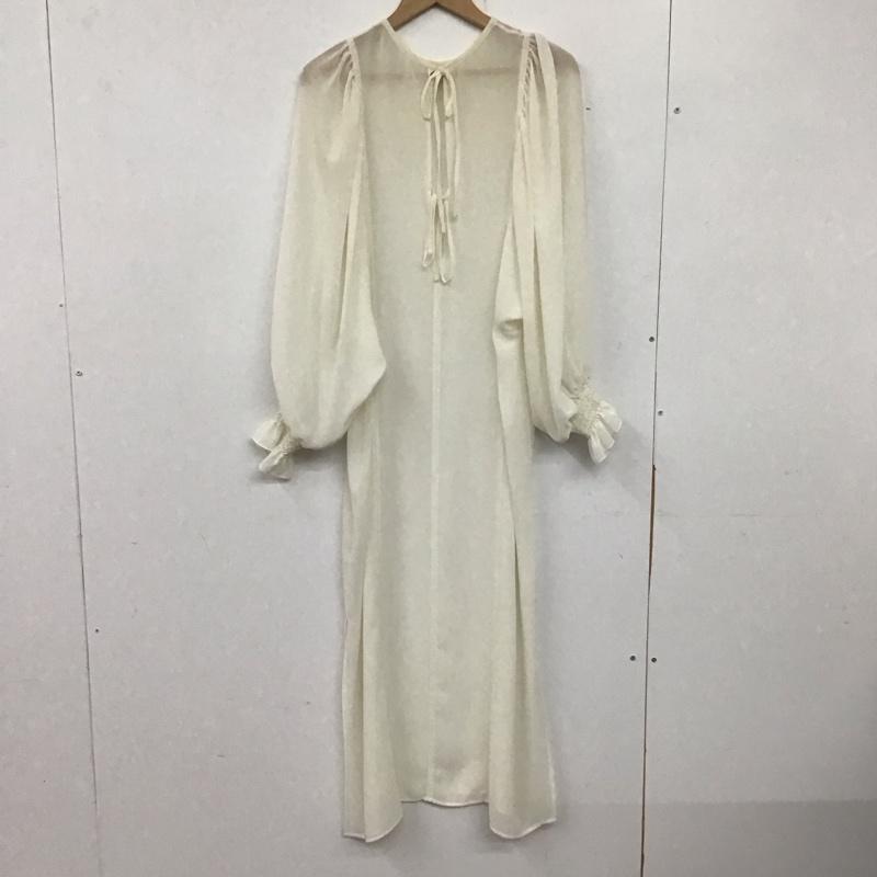 イエナ IENA ワンピース ロングスカート 長袖ロングワンピース フレアスカート パフスリーブ 無地 白 / ホワイト / レディース USED 古着 中古 10138358