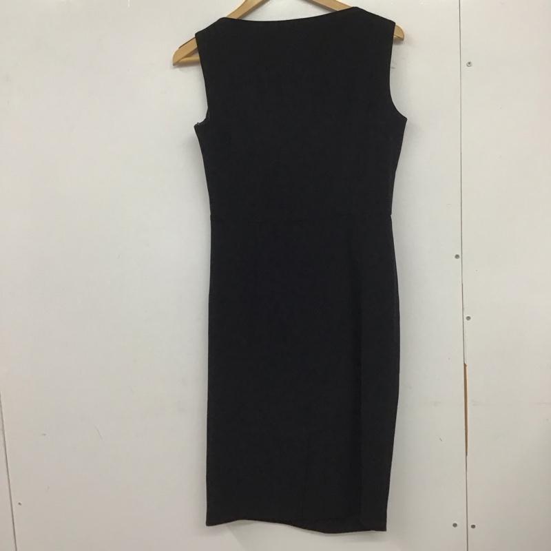マックスマーラ Max Mara ワンピース ひざ丈スカート 40 無地 黒 / ブラック /  レディース USED 古着 中古 10133401
