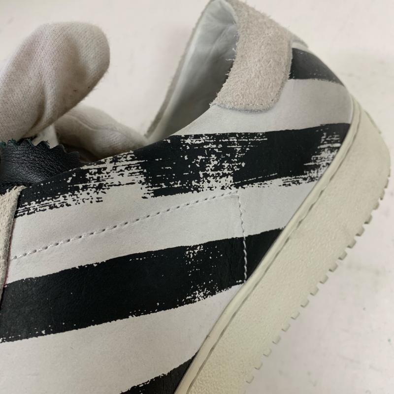 オフホワイト off white スニーカー スニーカー 無地 X ボーダー柄 白 / ホワイト / X 黒 / ブラック / メンズ USED 古着 中古 10009558
