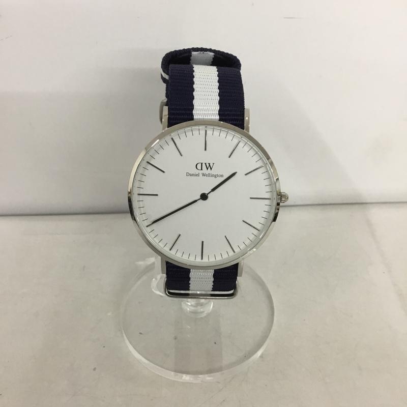 ダニエルウェリントン Daniel Wellington 腕時計 アナログ(クォーツ式) DW00100018 ロゴ、文字 白 / ホワイト / X 紺 / ネイビー / メンズ USED 古着 中古 10135200