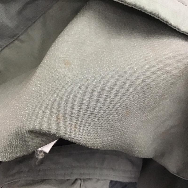 マウンテン ハード ウェアー MOUNTAIN HARDWEAR ジャケット、上着 ジャンパー、ブルゾン ジップアップジャケット ナイロンジャケット アウター 90s M ロゴ、文字 カーキ / カーキ / メンズ USED 古着 中古 10148384