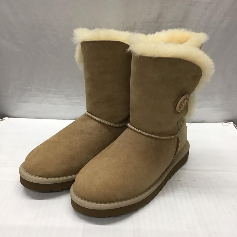 アグ UGG ブーツ ショートブーツ 5803 ベイリーボタン 22cm ムートンブーツ 22.0cm ロゴ、文字 ベージュ / ベージュ / レディース USED 古着 中古 10120571