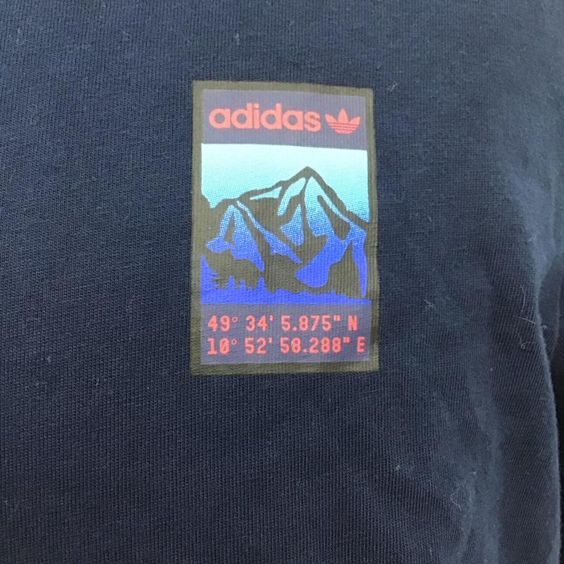アディダス adidas Tシャツ 半袖 GP1116 AdiploreGraphicTee 半袖カットソー プリントTシャツ L プリント 紺 / ネイビー /  メンズ USED 古着 中古 10110397