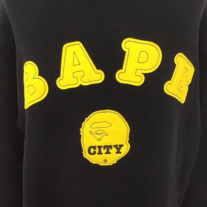 アベイシングエイプ A BATHING APE トレーナー 長袖 スウェット 裏起毛 ポケット付き XXL ロゴ、文字 黒 / ブラック / X 黄 / イエロー / メンズ USED 古着 中古 10107426