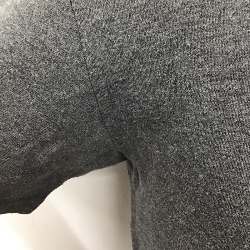 バーバリーブラックレーベル BURBERRY BLACK LABEL Tシャツ 半袖 半袖カットソー 刺繍Tシャツ クルーネックカットソー 3 ロゴ、文字 灰 / グレー / メンズ USED 古着 中古 10107691