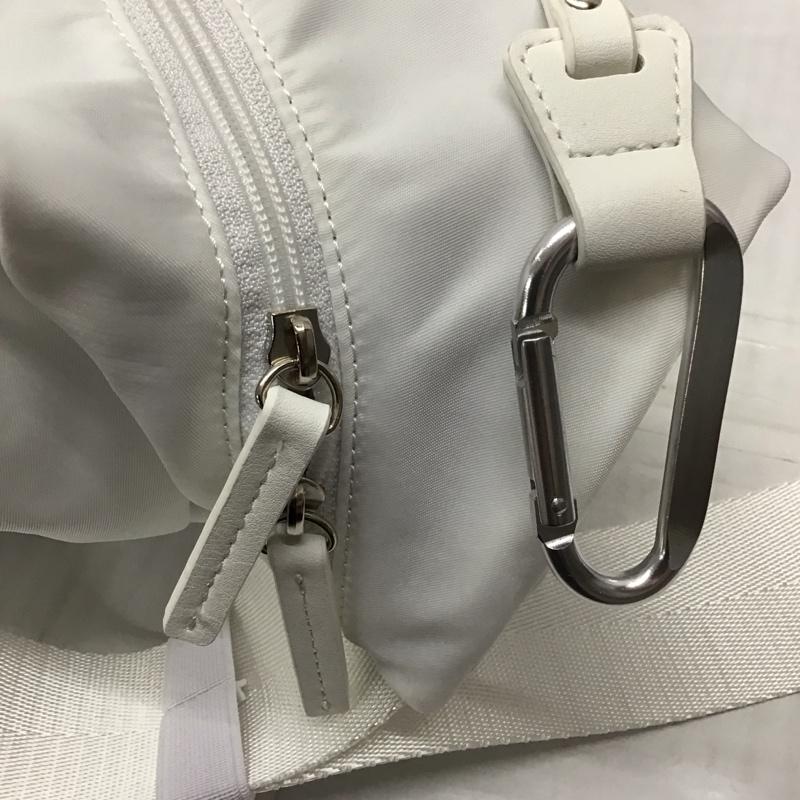 ジーナシス JEANASIS ショルダーバッグ ショルダーバッグ JS081370 ナイロンベルトボディBAG タグ付き 無地 白 / ホワイト / レディース USED 古着 中古 10117351