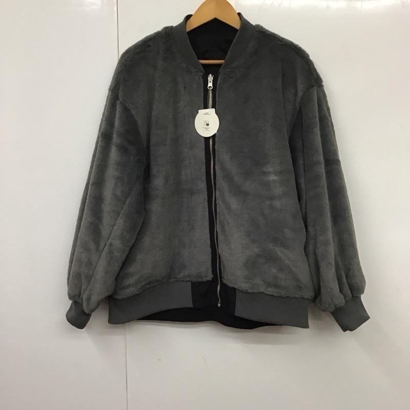 アースミュージックアンドエコロジー earth music&ecology ジャケット、上着 ジャケット、ブレザー 1K44L0Z0100 リバーシブル MA-1 タグ付き L 無地 黒 / ブラック / X 灰 / グレー / レディース USED 古着 中古 10131312