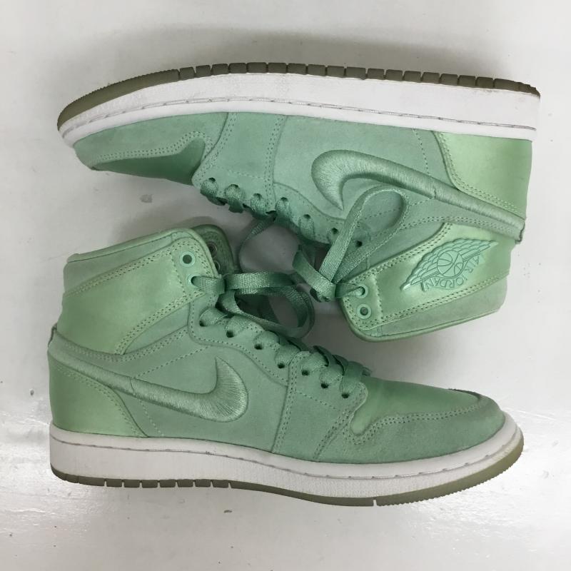 ナイキ NIKE スニーカー スニーカー AO1847-345 WMNS AIR JORDAN 1 RET HIGH SOH 23.5cm ロゴ、文字 薄緑 / ライトグリーン / レディース USED 古着 中古 10129682