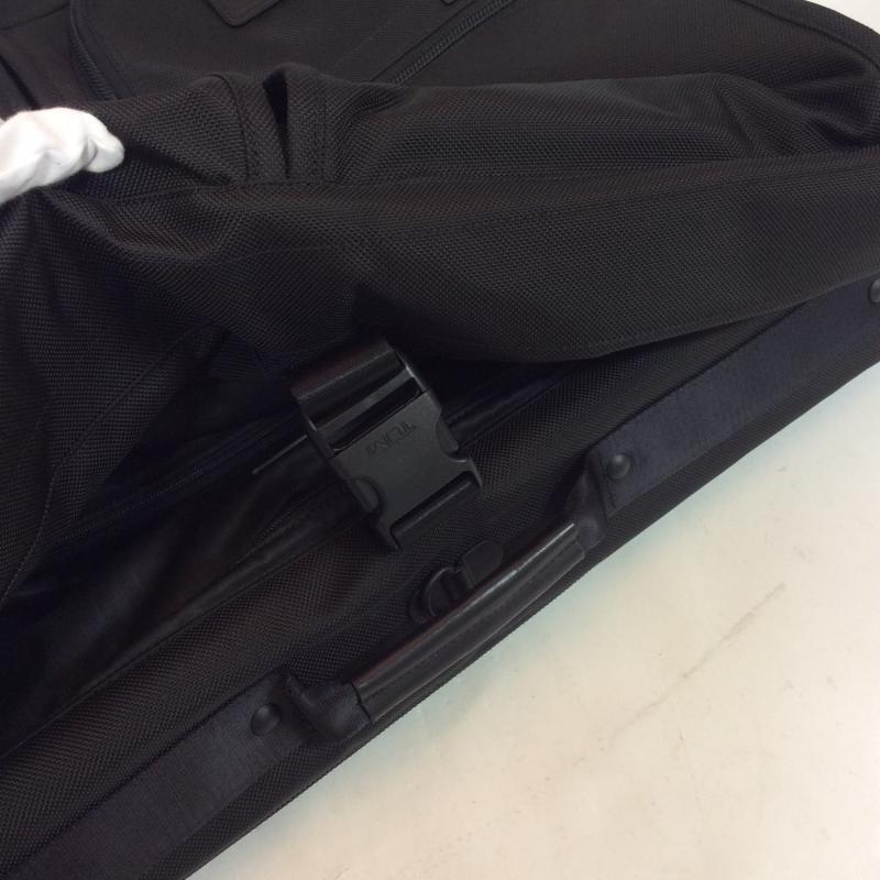 トゥミ TUMI ボストンバッグ ボストンバッグ 無地 黒 / ブラック / メンズ USED 古着 中古 10004197