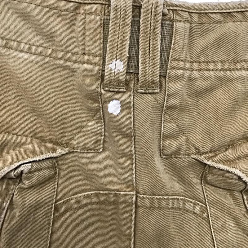 アルマーニ ARMANI パンツ ショートパンツ ショートパンツ ハーフパンツ カジュアルパンツ 33インチ ロゴ、文字 ベージュ / ベージュ / メンズ USED 古着 中古 10137862
