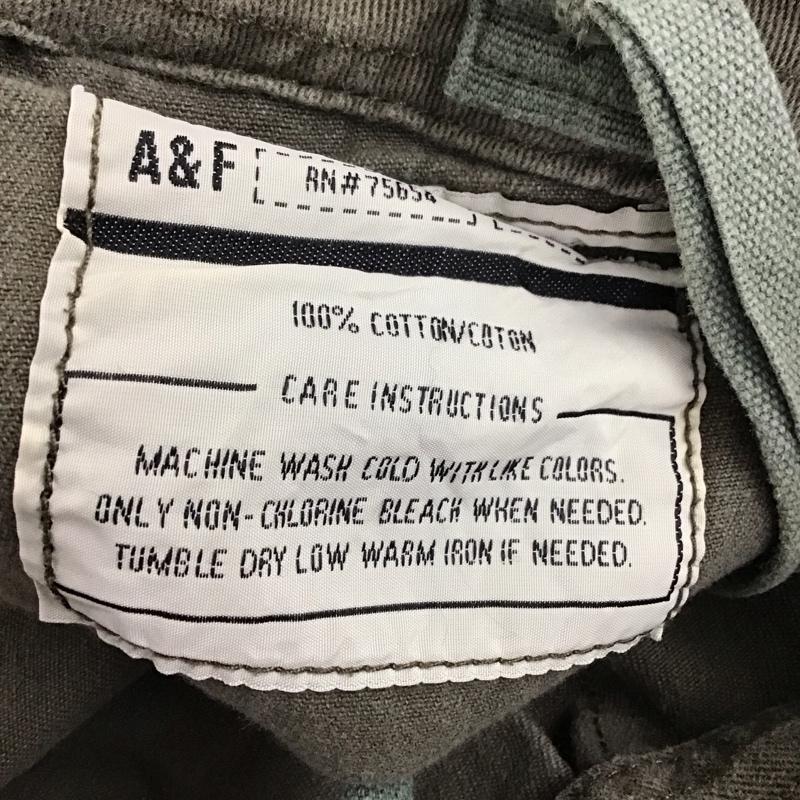 アバクロンビーアンドフィッチ ABERCROMBIE&FITCH パンツ ワークパンツ、ペインターパンツ ワークパンツ カーゴパンツ ワイドパンツ M 無地 カーキ / カーキ / メンズ USED 古着 中古 10130690