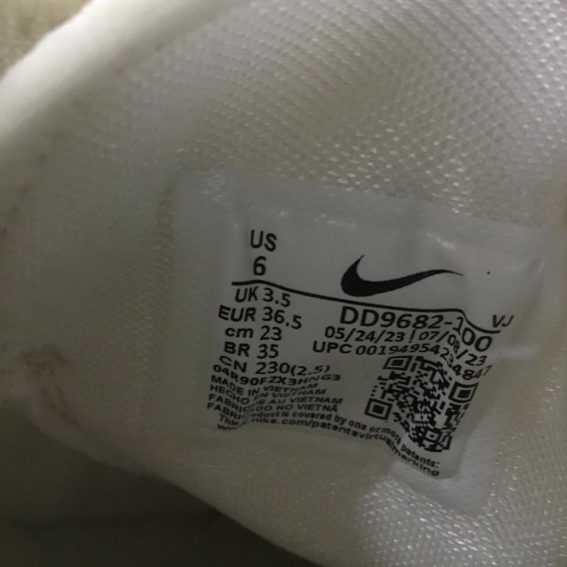ナイキ NIKE スニーカー スニーカー DD9682-100 W TC 7900 23cm 23.0cm ロゴ、文字 白 / ホワイト / レディース USED 古着 中古 10127528